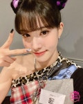 더쿠 - 스테이씨 윤 만두머리 너무좋아