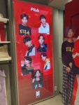 나 휠라 매장에 이런 거 있는지 몰랐다 ㅋㅋㅋㅋ - 방탄소년단(BTS) 카테고리