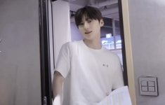 상견이 녹음실 비하인드 민현이 색감이 익숙했는데 - 황민현 카테고리