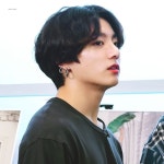 더쿠 - 달방 사진전할 때 정구기 왜이리 좋지 왜이리 잘 생겼지 왜이리 이쁘지?