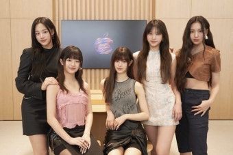 전체 게시판 - 오늘 성숙한 스타일링한 뉴진스 해린 혜인