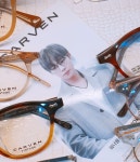 안경점 왔는데 지후니 사진 있어서 기분 조아짐 - 박지훈 카테고리