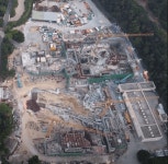 현재 디즈니랜드에서 열심히 짓고있는 것 - 스퀘어 카테고리