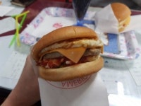 아직도 있는 시간이 멈춘듯한 옛날 햄버거집 달라스.jpg - 스퀘어 카테고리