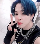지민이 이번 스타일링 너무 좋은게ㅠㅠ 진짜 90년 힙합 간지 그 느낌이라고,.. - 방탄소년단 카테고리