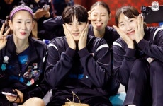 갸악 김박+수지배천 사진!!! - 배구 카테고리