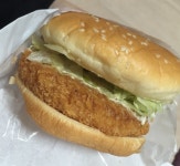 더쿠 - ㅇㅈㅍ 오늘 롯데리아 키링 사러 갈 덬들은 이 버거 꼭 먹어봐ㅠㅠ