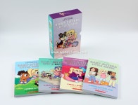 웬디북 - 영어원서 전문서점 The Baby-sitters Little Sister Graphic Novels #1-4: A Graphix Collection 페이퍼백 4종 박스 세트