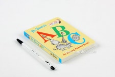 웬디북 - 영어원서 전문서점 Dr. Seusss ABC :An Amazing Alphabet Book (Bright and Early Board Books)