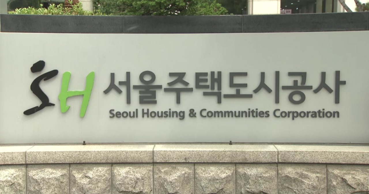 이춘석 의원, 주식 차명 거래 의혹에 휩싸여 더불어민주당 탈당과 법제사법위원장 사임.