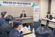 산업부 직영알뜰 주유소에 가격 인상 자제 요청 | 한국경제TV 산업부 직영알뜰 주유소에 가격 인상 자제 요청