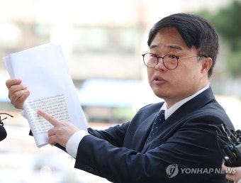 의협 비대위원장 13시간 넘게 조사사직종용 없었다 | 한국경제TV 의협 비대위원장 13시간 넘게 조사사직종용 없었다