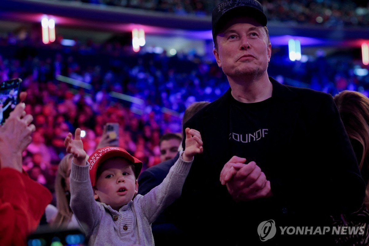 일론 머스크, 13번째 자녀 소식! 애슐리 세인트 클레어 머스크의 아이를 5개월 전에 낳았다 주장