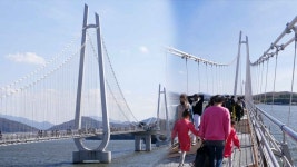 논산 탑정호에 동양 최장 출렁다리…초속 60m 강풍도 견뎌 | 연합뉴스