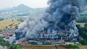 경기 이천 물류창고서 또 대형 화재…인명피해 없어 | 연합뉴스