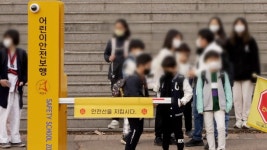 AI 접목 횡단보도…등굣길 사고예방 기대 | 연합뉴스