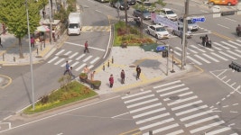 사고섬 된 교통섬…우회전 차량에 위협 느껴 | 연합뉴스