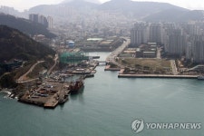 부산 용호만 악취 없앤다…3년간 32억 투입 예상 | 연합뉴스