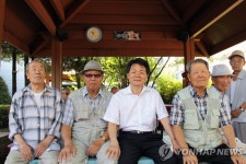 <고향마을 사할린동포 돌보미 정천수 소장> | 연합뉴스