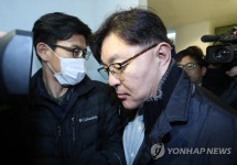YJ콥스 메디컬 들어가는 김영재 원장 | 연합뉴스