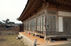 충남 아산 윤보선 전 대통령 생가 | 연합뉴스