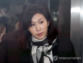 이혼소송 조정기일 출석하는 노소영 아트센터 나비 관장 | 연합뉴스