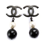 다르고새제품 샤넬귀걸이 | CHANEL : AN5868713440 - 차별화된 감정, 흥정 서비스로 명품의 가치를 더하다 : 필웨이