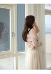 클릭앤퍼니 - 세리닐양면 레터링샤스커트