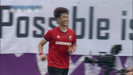 곧바로 추격하는 부천, 임동혁의 동점골! / 전반 26분 - kakaoTV 곧바로 추격하는 부천, 임동혁의 동점골! / 전반 26분