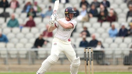 MID 38/2 (9 ov, Ben Geddes 11*, Leus du Plooy 12*, Mitchell... May 08 - 11, 2026 20th Match, Manchester, May 08 - 11, 2026... 