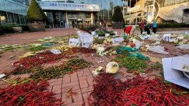 확산 우려에 마포농수산물시장 폐쇄…상인들 항의 | 연합뉴스