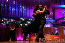 정열적인 춤사위…아르헨티나 탱고 월드컵 | 연합뉴스