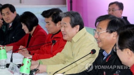 김무성 대표, 전통시장 간담회 | 연합뉴스
