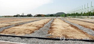 인조잔디 설치 안된 광주U대회 축구훈련장 | 연합뉴스