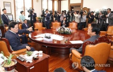 국회의장실 찾은 정진석.김광림 | 연합뉴스