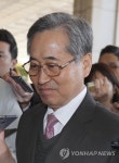 피의자 신분 출석하는 추명호 | 연합뉴스