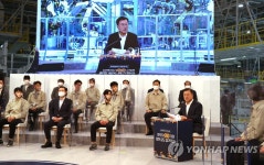 문 대통령, 지역 상생형 일자리 기업 광주글로벌모터스 준공 기념행사 참석 | 연합뉴스