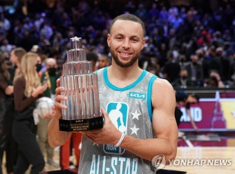 NBA 올스타전 MVP에 선정된 스테픈 커리 | 연합뉴스