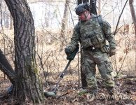 폭발물을 찾아라 …주한미군 2사단 최우수 폭발물 처리반 경쟁대회 | 연합뉴스