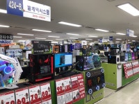 광주 금호월드(금던) 생각보다 실물 물량이 있더군요. > 그래픽카드 | 퀘이사존 QUASARZONE 광주 금호월드(금던) 생각보다 실물 물량이 있더군요.