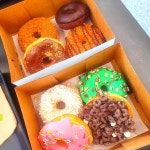 수제도너츠 선물 받았는데 너무 달아요.. > 자유게시판 | 퀘이사존 QUASARZONE 수제도너츠 선물 받았는데 너무 달아요..