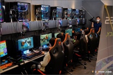Q Stage PC 카페에서 스트리머와 함께 게임을 즐겨보자 > 리포트 | 퀘이사존 QUASARZONE Q Stage PC 카페에서 스트리머와 함께 게임을... 