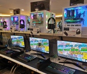 제이웍스, ROG 신제품 3종 체험존 X 아레나 블랙 PC방 > 파트너뉴스 | 퀘이사존 QUASARZONE ﻿제이웍스, ROG 신제품 3종 체험존 X 아레나... 
