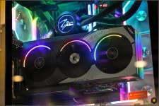 큐스테이지 PC 카페 RTX 4090/RTX 4080 업데이트 완료 > 리포트 | 퀘이사존 QUASARZONE 큐스테이지 PC 카페 RTX 4090/RTX 4080 업데이트... 