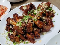 돼지 꼬리 구이 & 양념 족발 구이 > 음식/여행 | 퀘이사존 QUASARZONE 돼지 꼬리 구이 & 양념 족발 구이