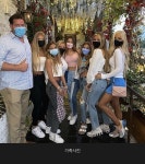 어느 캐나다 딸 부자 가족사진.jpg > 유머게시판 | 퀘이사존 QUASARZONE 어느 캐나다 딸 부자 가족사진.jpg