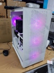 [견적왕] 본체 갤러리 - 컴킬 / 13600K / RTX 4070 Ti / DARKFLASH DLX21 RGB MESH 강화유리 화이트 > 파트너뉴스 | 퀘이사존... 