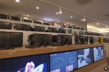 ROG 세트를 맞춘 PC방이 있다!? > 리포트 | 퀘이사존 QUASARZONE ROG 세트를 맞춘 PC방이 있다!?