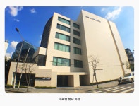 럭키박스라 쓰고 비매품 주는 본사 외관.jpg > 자유게시판 | 퀘이사존 QUASARZONE 럭키박스라 쓰고 비매품 주는 본사 외관.jpg