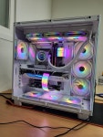 하단팬 지지대 도와주세요! > PC조립/견적 | 퀘이사존 QUASARZONE 하단팬 지지대 도와주세요!